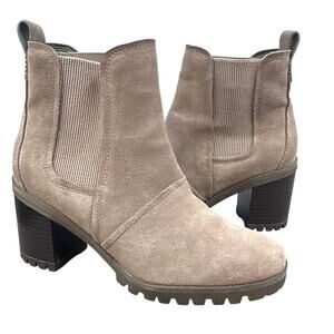 UGG Hazel Bootie 9 Chelsea Ankle Waterproof Tan Lug Chunky Suede Leather Heels